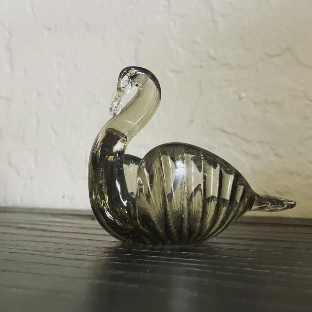 Vtg Art Glass Swan Candy Dish Trinket Smokey Swirl Hand Pulled